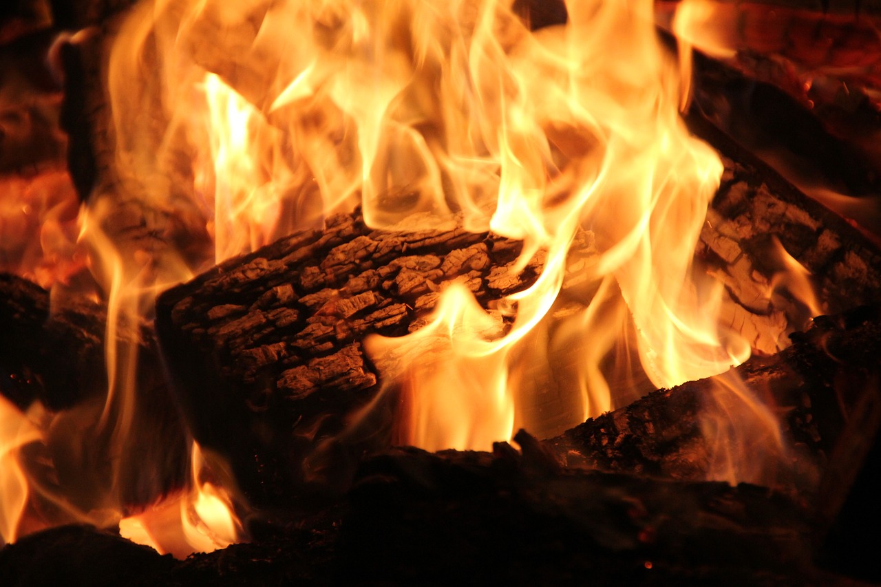 Professional Fireplace Cleaning Services In Topanga Canyon California